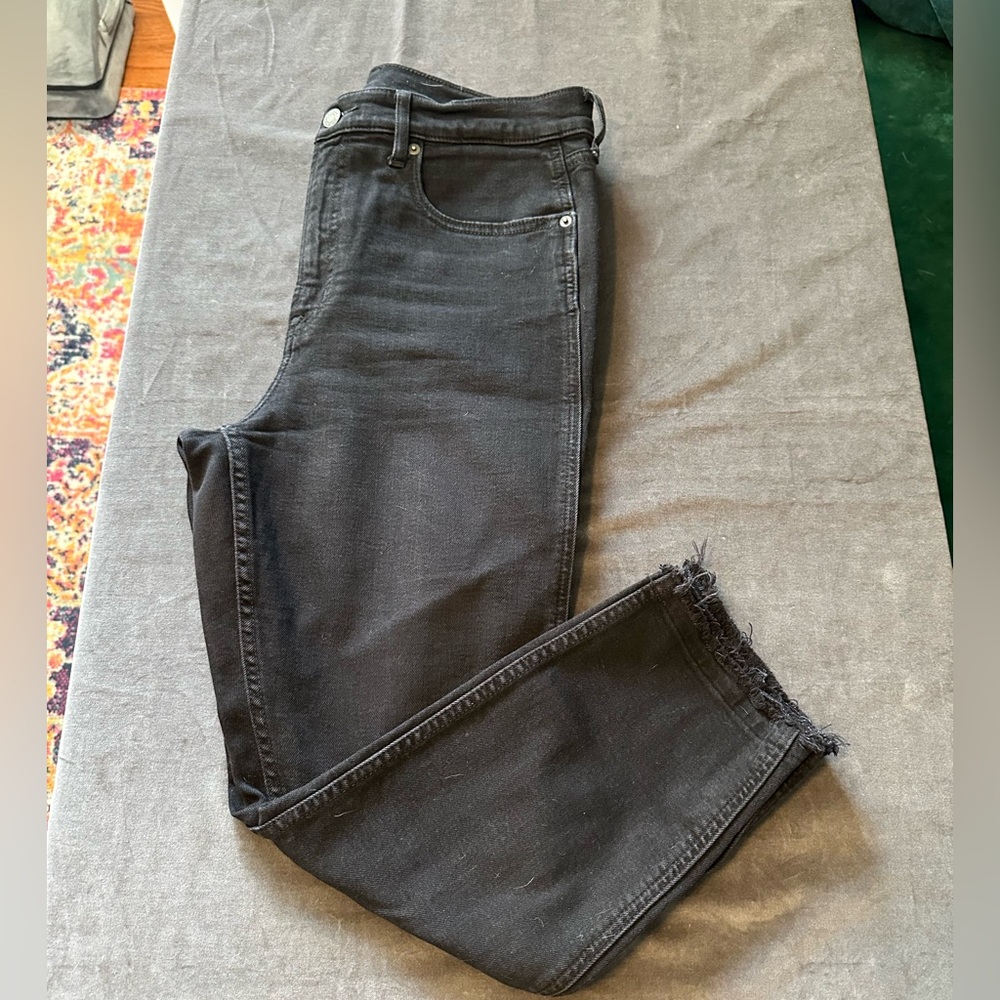 Slim leg jeans